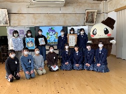 藤山小学校創立150周年オリジナルキャラクター完成！！　贈呈式